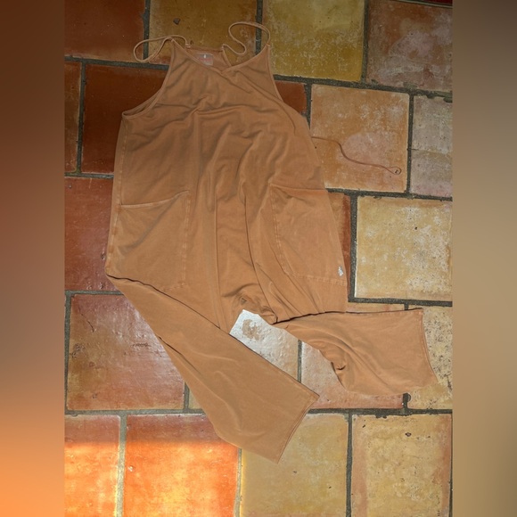 Tan Bohemian Jumpsuit with Relaxed Fit and Tapered Ankle - Picture 3 of 6